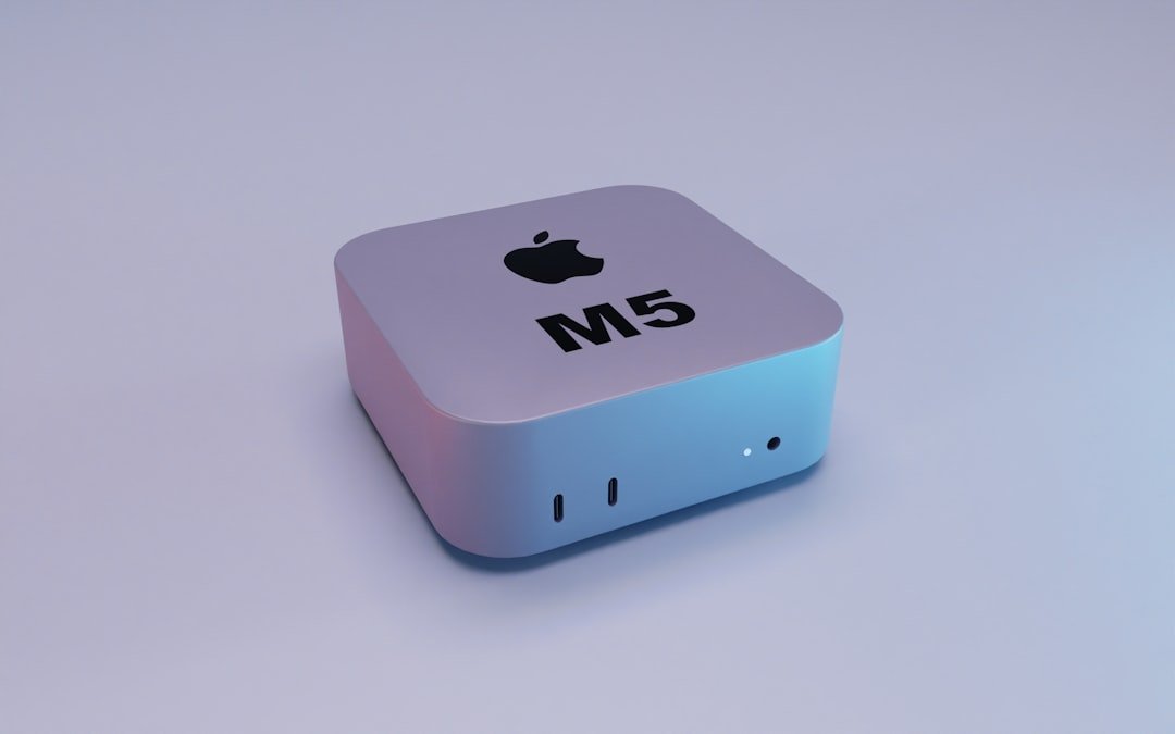 Small silver apple computer with m5 label.